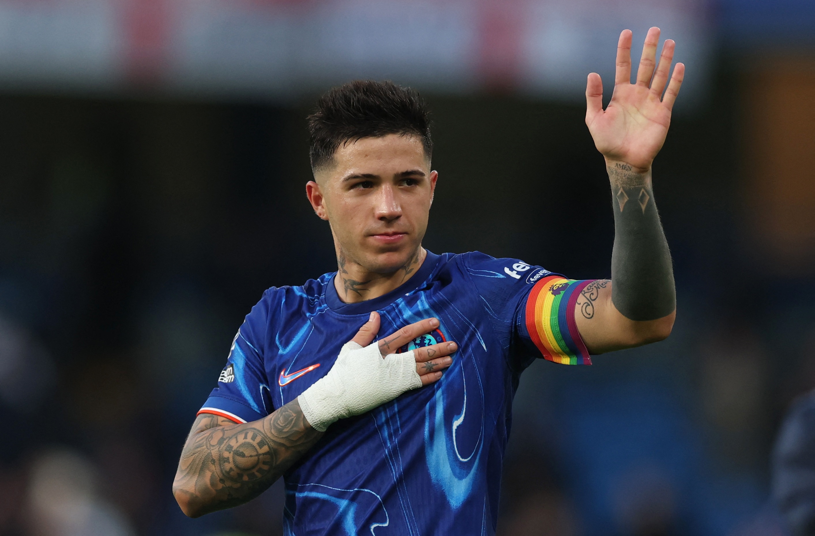 皇冠体育-恩佐：加盟切尔西第一年跟不上英超节奏，如今我正在实现目标