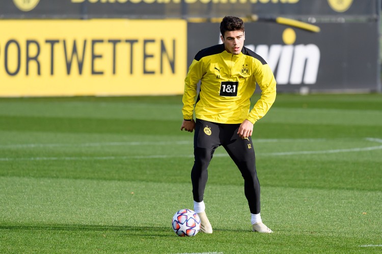 皇冠体育官网-罗马诺：帕尔马接近与多特蒙德就雷纳转会达成一致