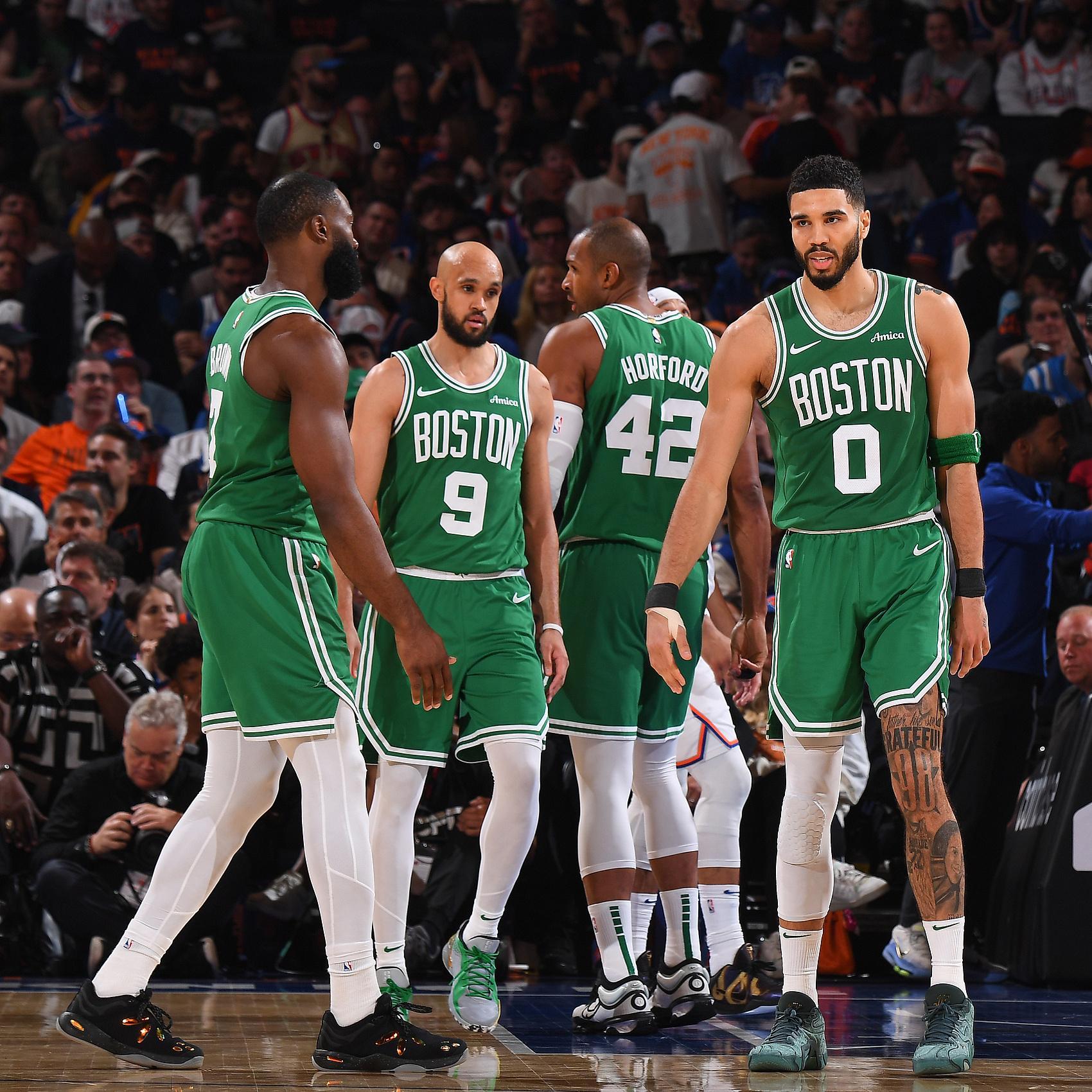 皇冠体育平台-皮尔斯：绿军一直有浪费比分领先问题 球队打法成也三分败也三分